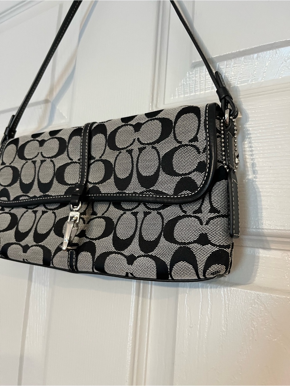 Coach Signature Black & Gray Hampton Clip Demi Shoulder Bag Vintage - Picture 16 of 16